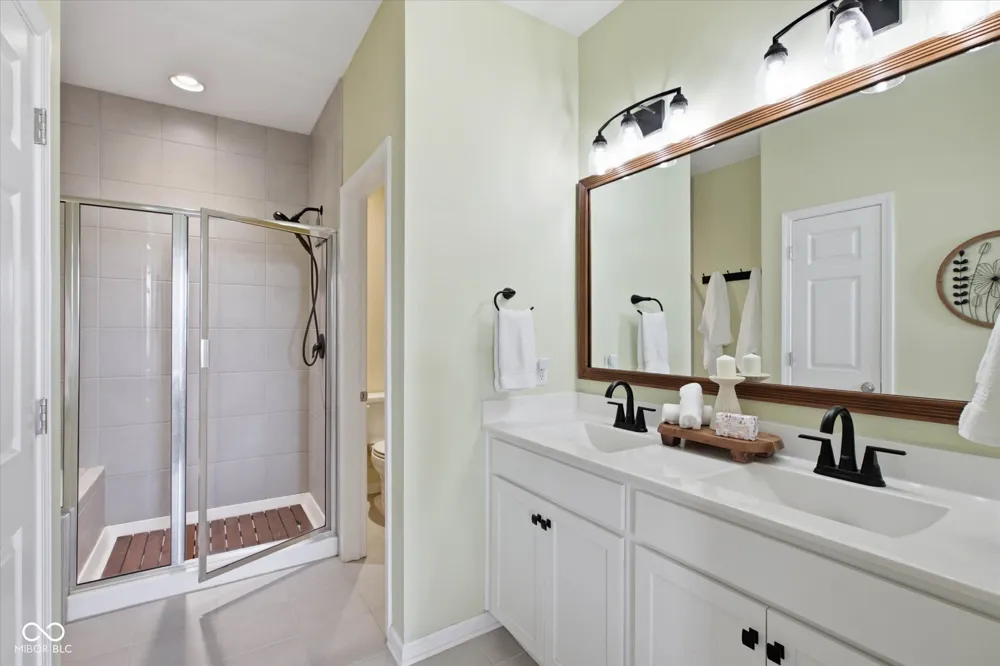 10069 Adler Court Noblesville, IN 46060