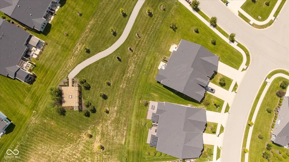 10069 Adler Court Noblesville, IN 46060