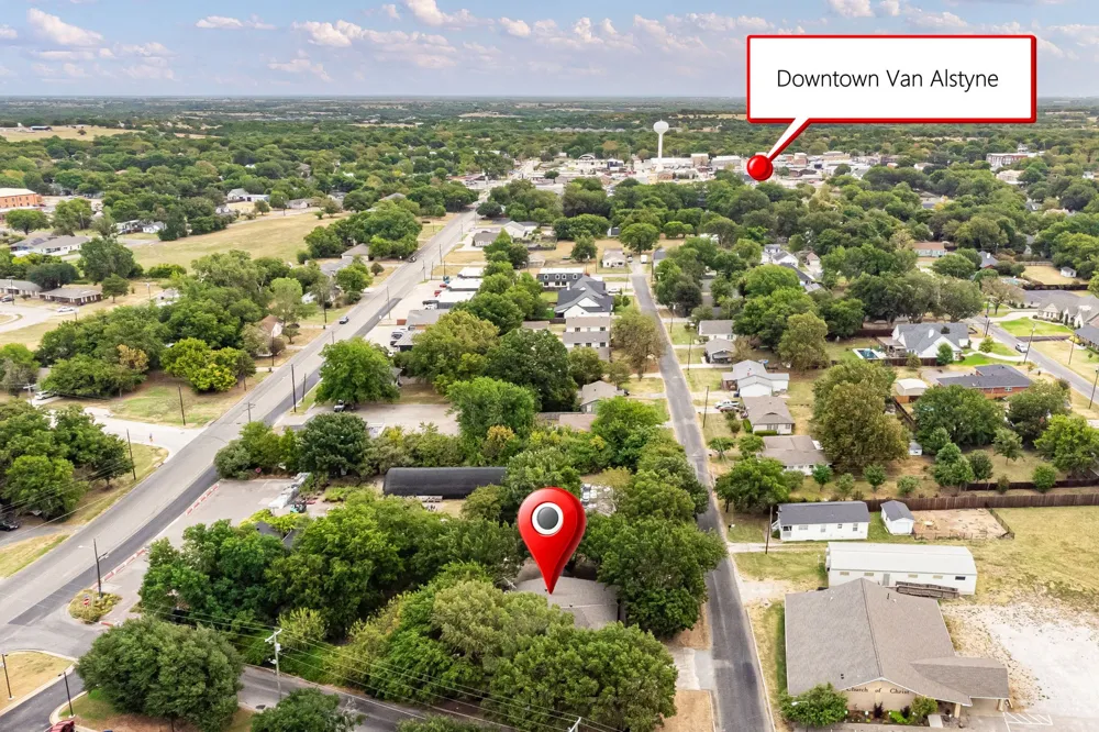 227 Hopson Street Van Alstyne, TX 75495