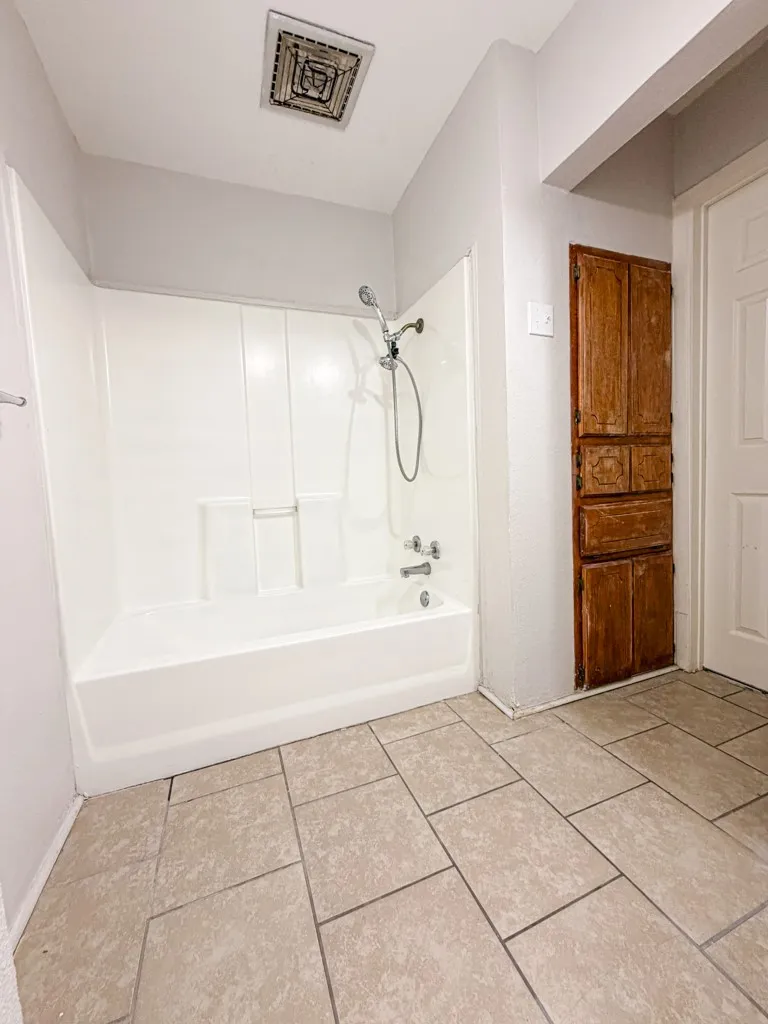 1322 Biggs Terrace Arlington, TX 76010