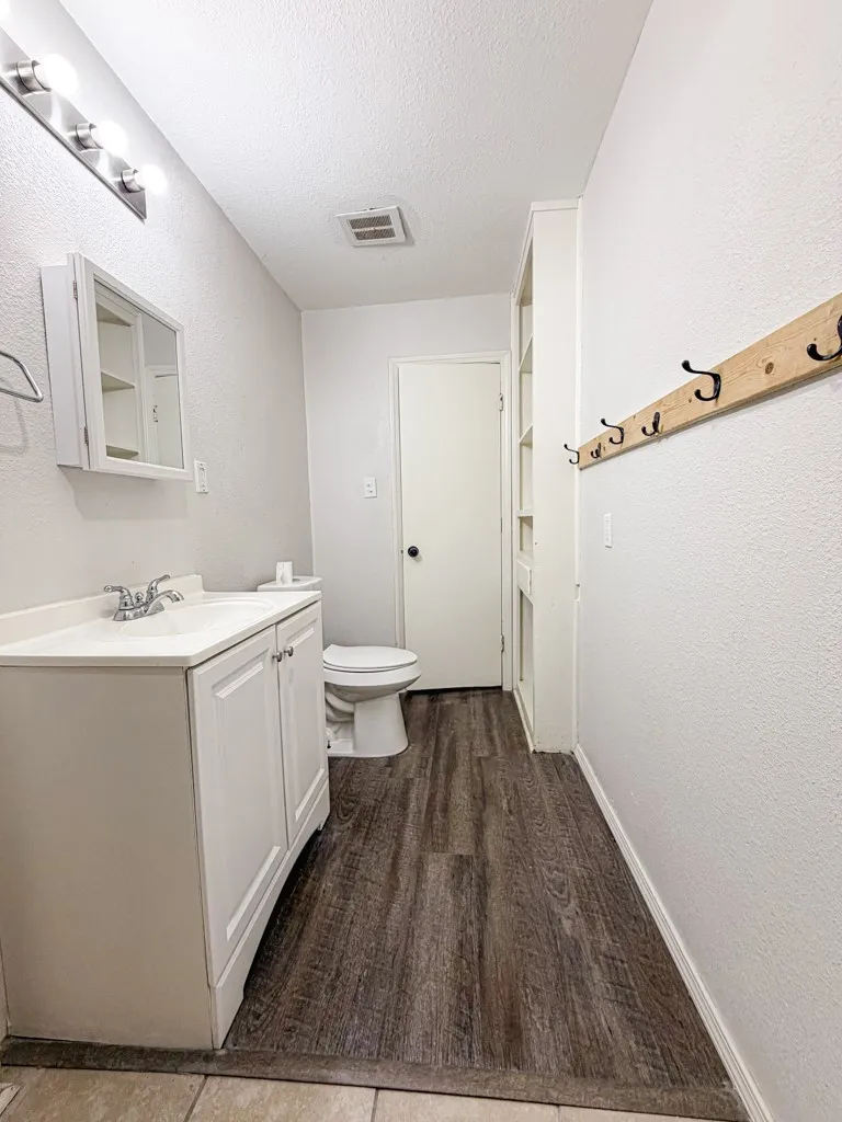 1322 Biggs Terrace Arlington, TX 76010