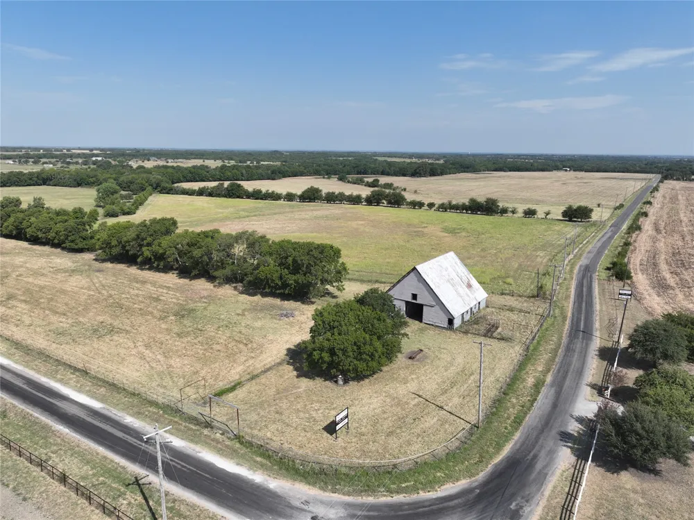 Rutledge Rd. Whitewright, TX 75491