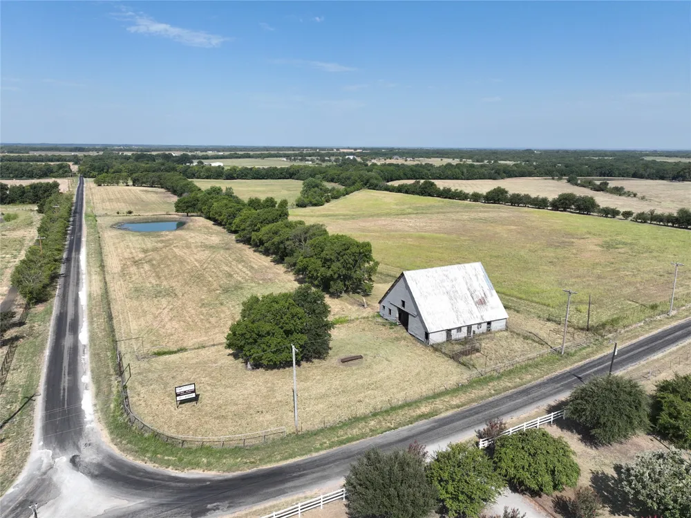 Rutledge Rd. Whitewright, TX 75491