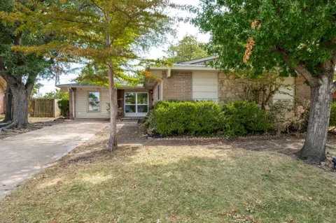 2314 BRIARWOOD LANE