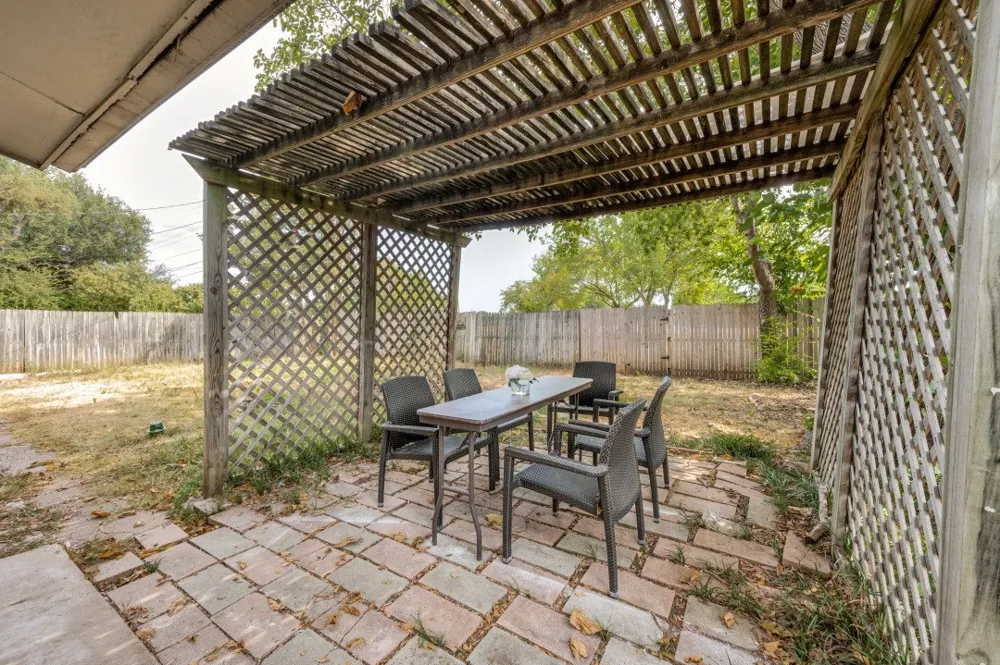 2314 BRIARWOOD LANE Carrollton, TX 75006