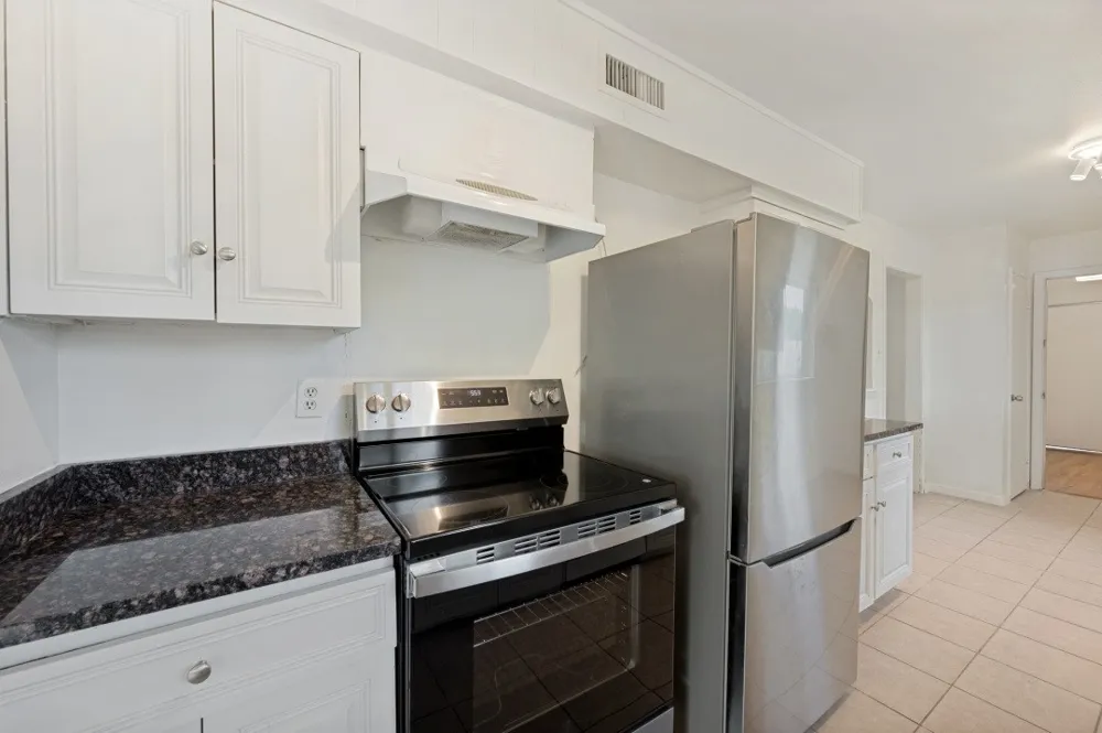 2314 BRIARWOOD LANE Carrollton, TX 75006