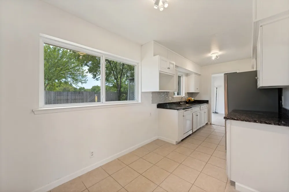 2314 BRIARWOOD LANE Carrollton, TX 75006
