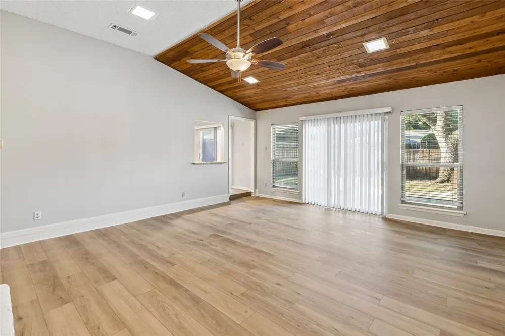 5 Shannon Court Richardson, TX 75082