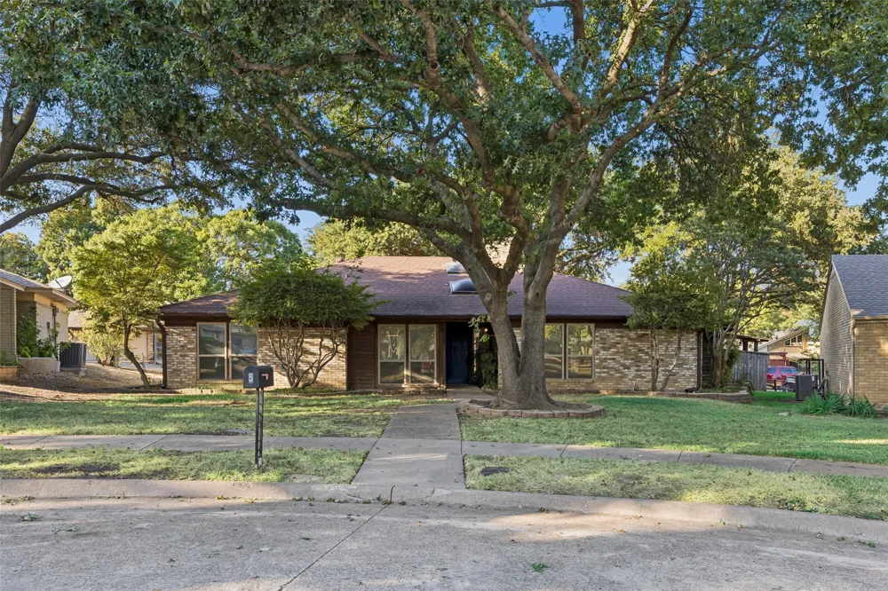 5 Shannon Court Richardson, TX 75082