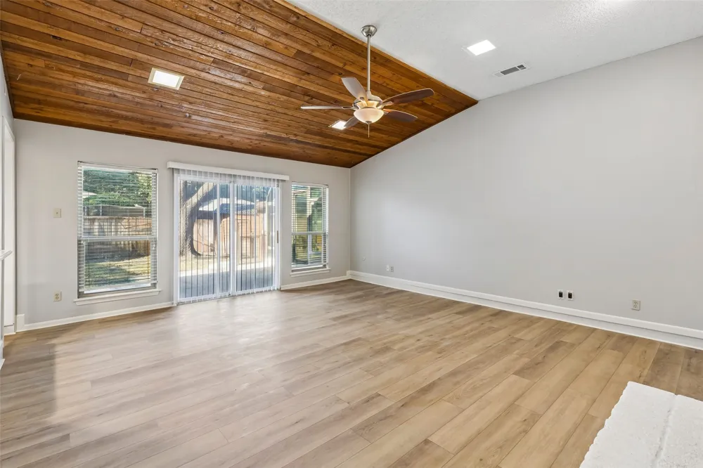 5 Shannon Court Richardson, TX 75082