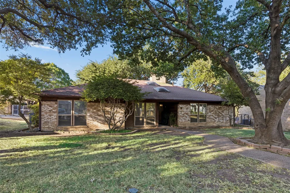 5 Shannon Court Richardson, TX 75082