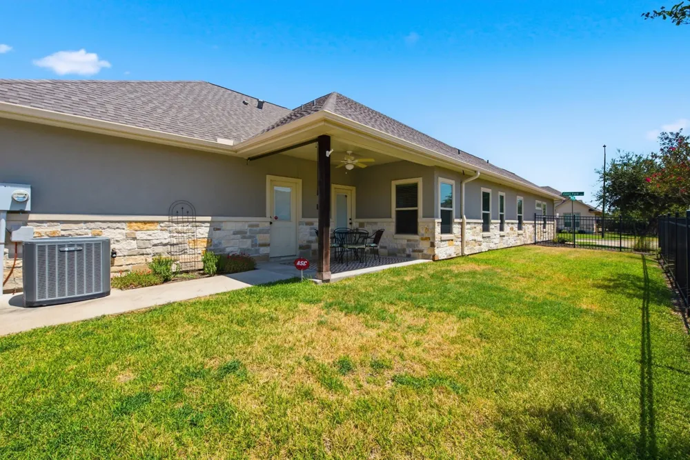 3801 Estes Park College Station, TX 77845