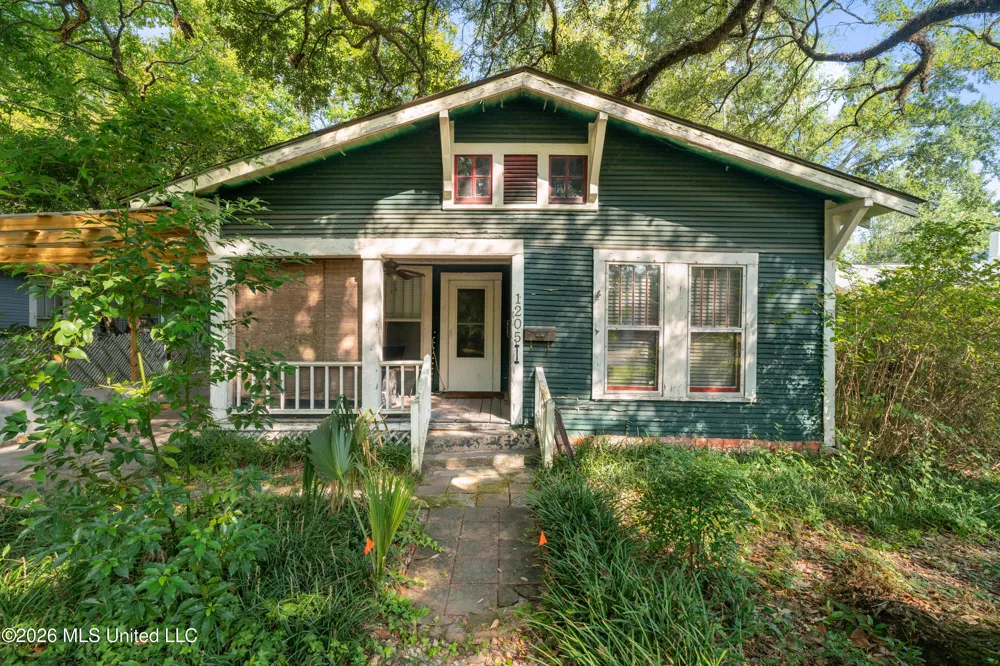 1205 Adeline Street Hattiesburg, MS 39401