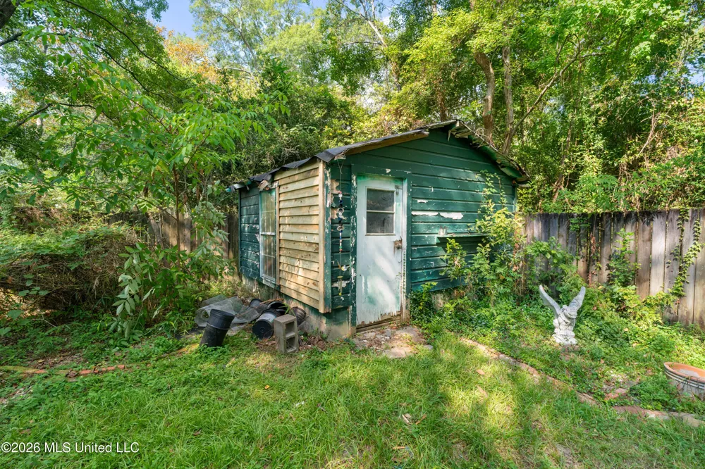 1205 Adeline Street Hattiesburg, MS 39401