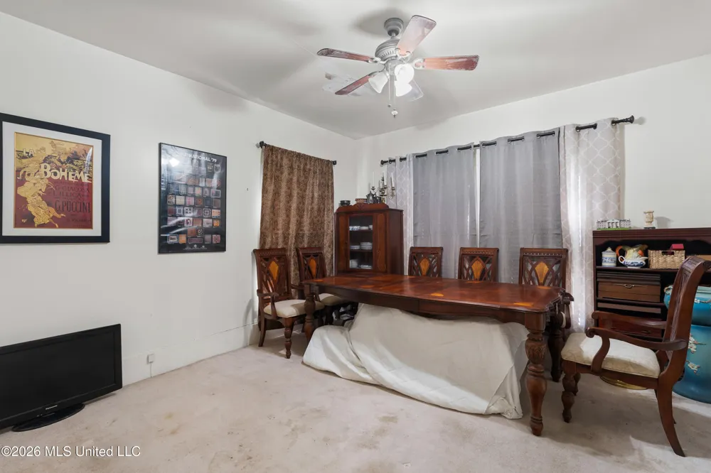 1205 Adeline Street Hattiesburg, MS 39401