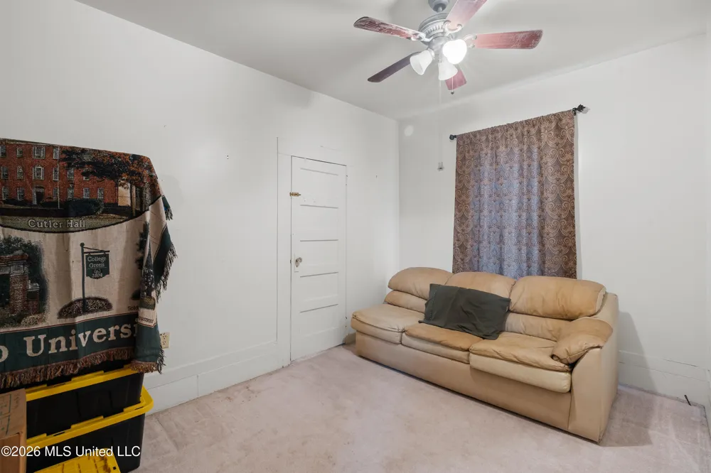1205 Adeline Street Hattiesburg, MS 39401