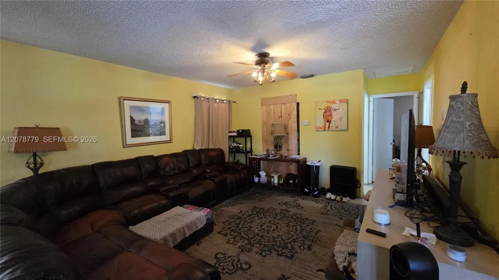 298 NE 46th St Deerfield Beach, FL 33064