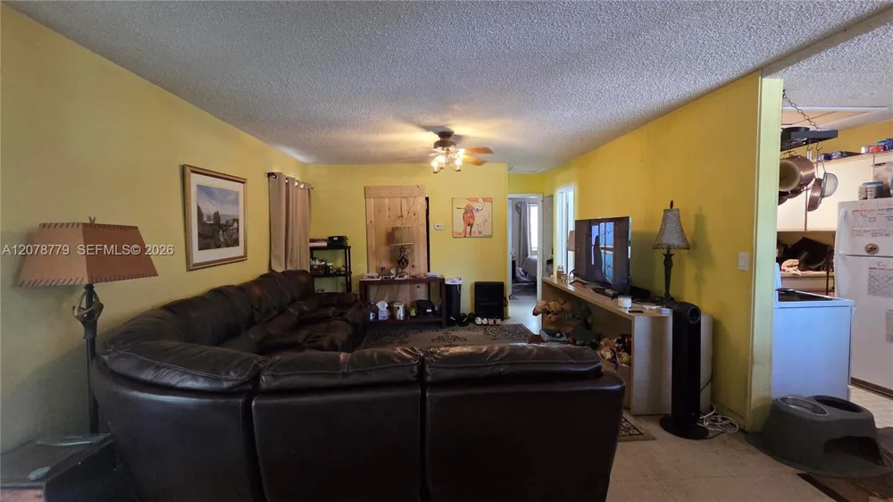 298 NE 46th St Deerfield Beach, FL 33064