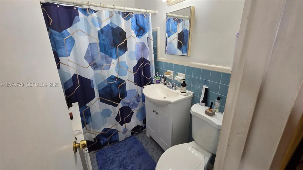 298 NE 46th St Deerfield Beach, FL 33064