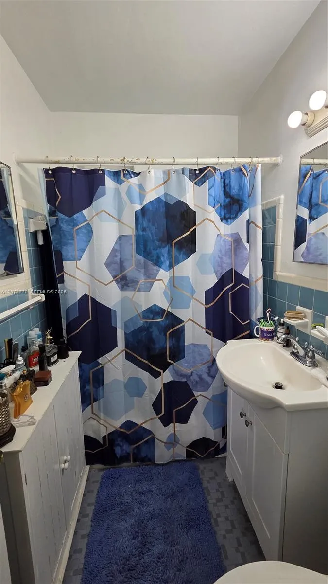 298 NE 46th St Deerfield Beach, FL 33064