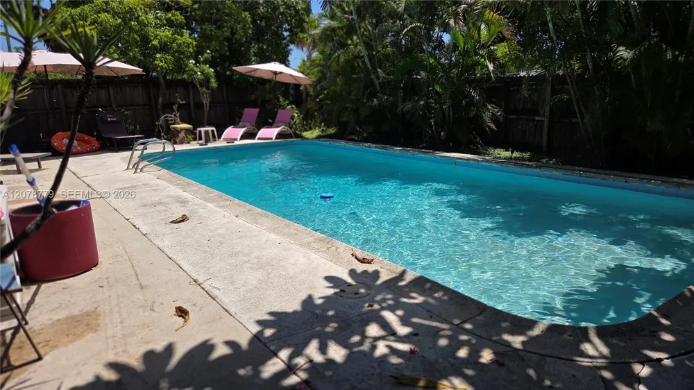 298 NE 46th St Deerfield Beach, FL 33064