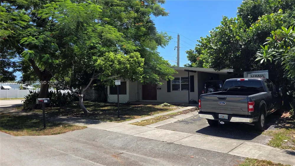298 NE 46th St Deerfield Beach, FL 33064