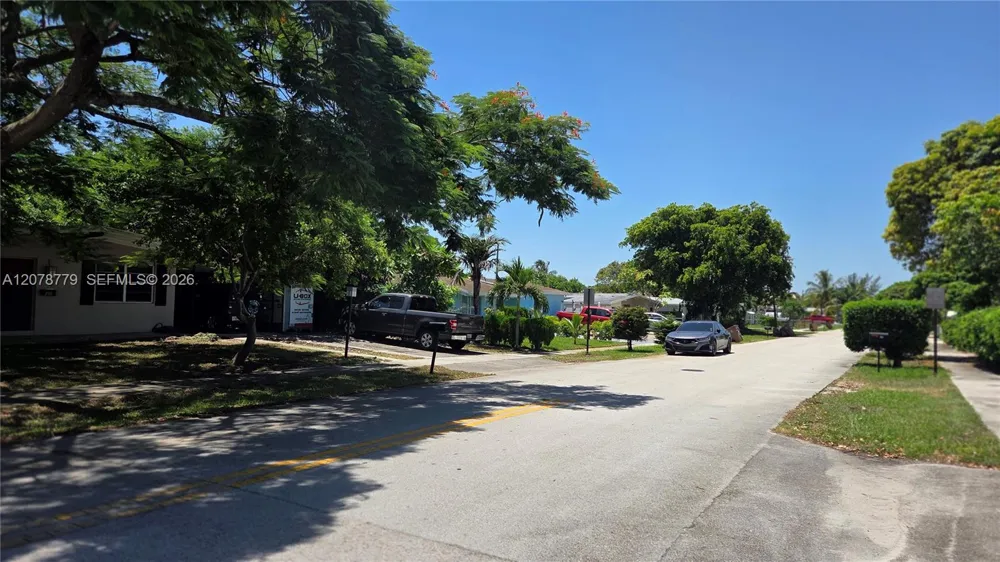 298 NE 46th St Deerfield Beach, FL 33064