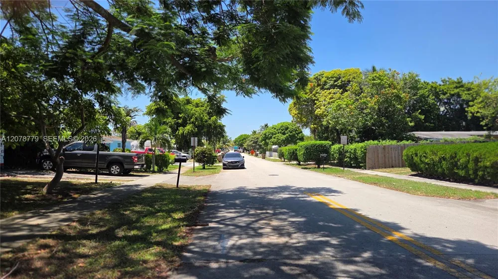 298 NE 46th St Deerfield Beach, FL 33064