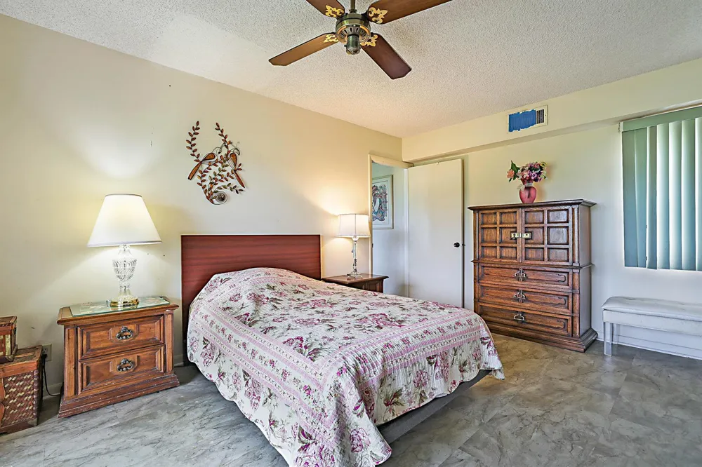 76 CAPRI B Delray Beach, FL 33484