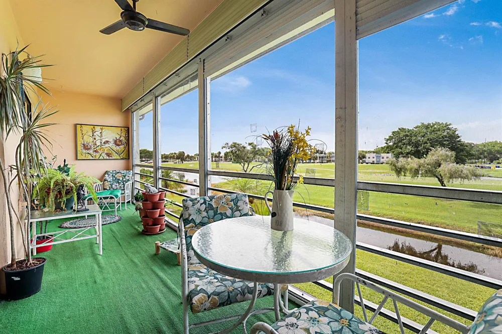 76 CAPRI B Delray Beach, FL 33484