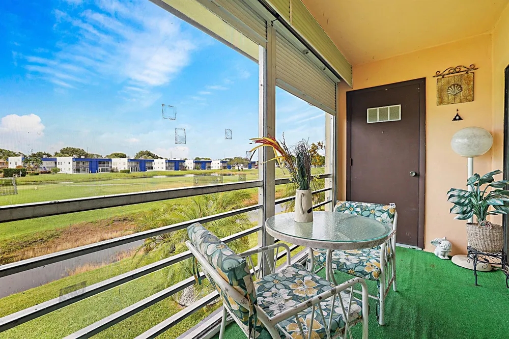 76 CAPRI B Delray Beach, FL 33484