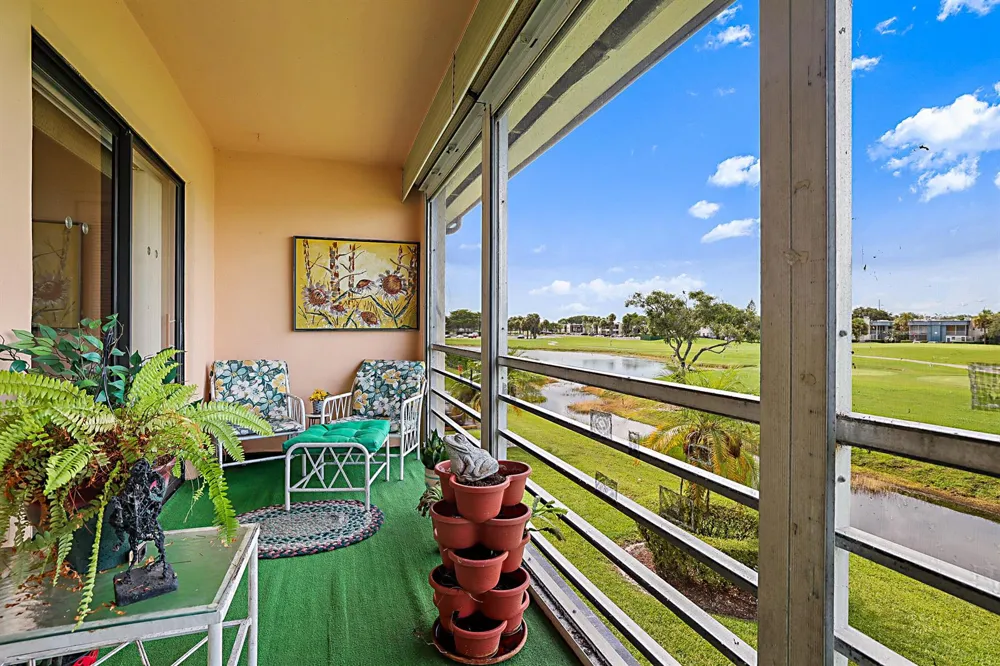 76 CAPRI B Delray Beach, FL 33484