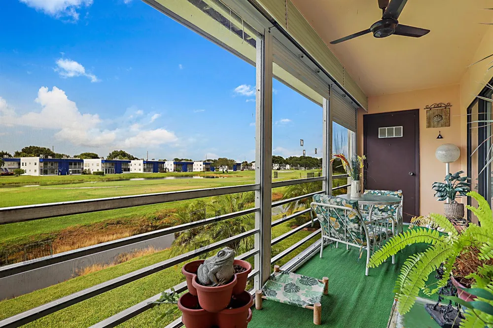 76 CAPRI B Delray Beach, FL 33484