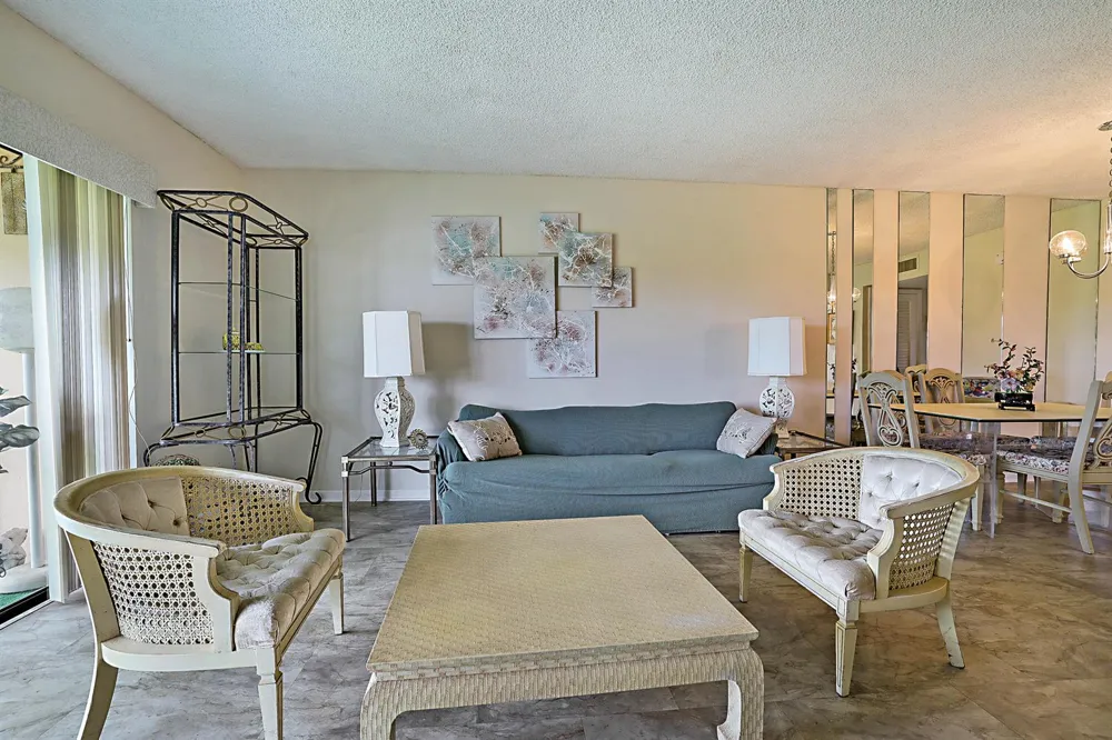 76 CAPRI B Delray Beach, FL 33484