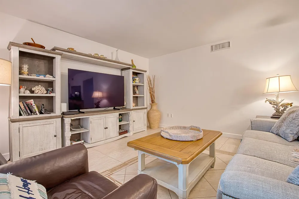 1401 S Ocean Boulevard #702 Pompano Beach, FL 33062