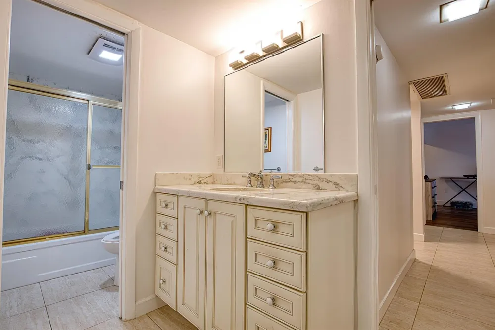 1401 S Ocean Boulevard #702 Pompano Beach, FL 33062