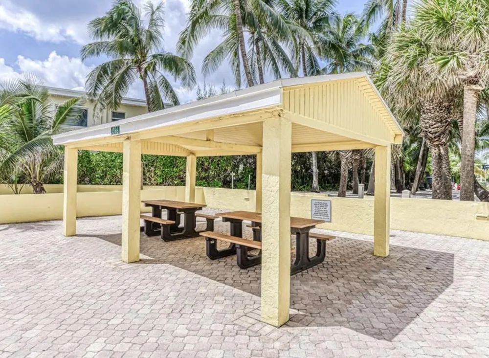 1401 S Ocean Boulevard #702 Pompano Beach, FL 33062