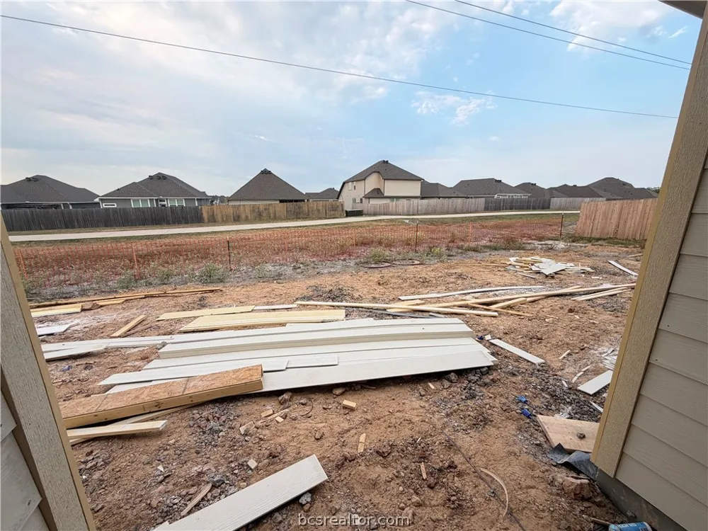 10538 Berry Branch Lane Bryan, TX 77845