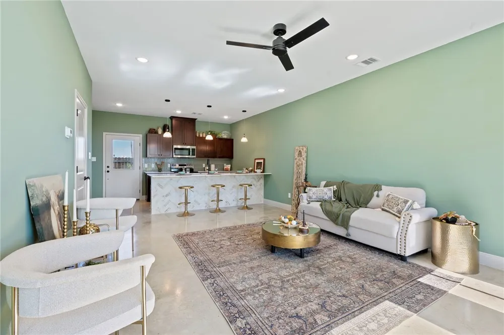 106 33rd W Bryan, TX 77803