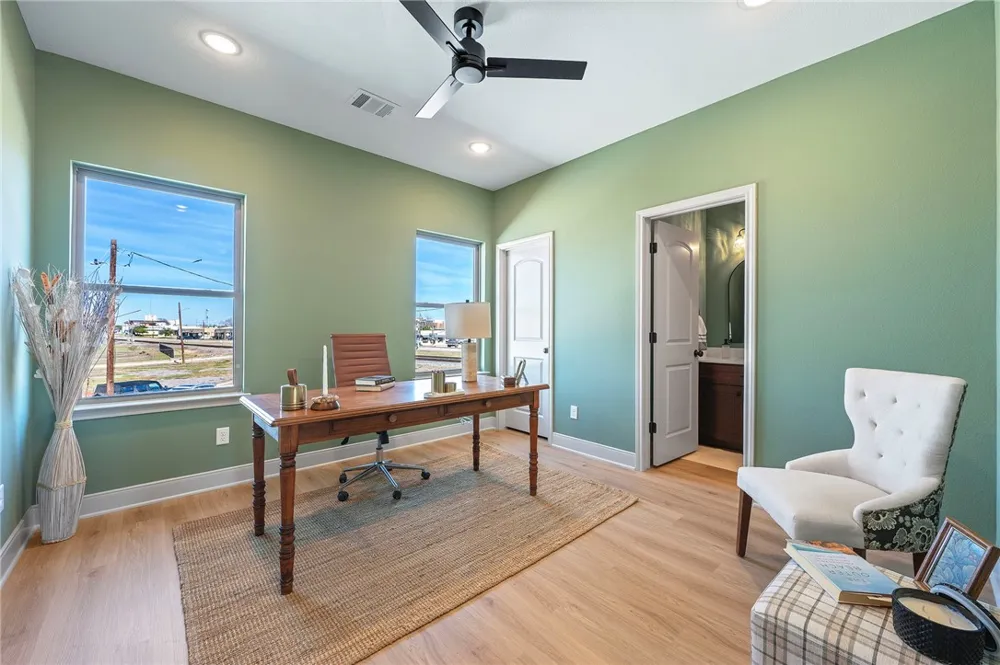 106 33rd W Bryan, TX 77803