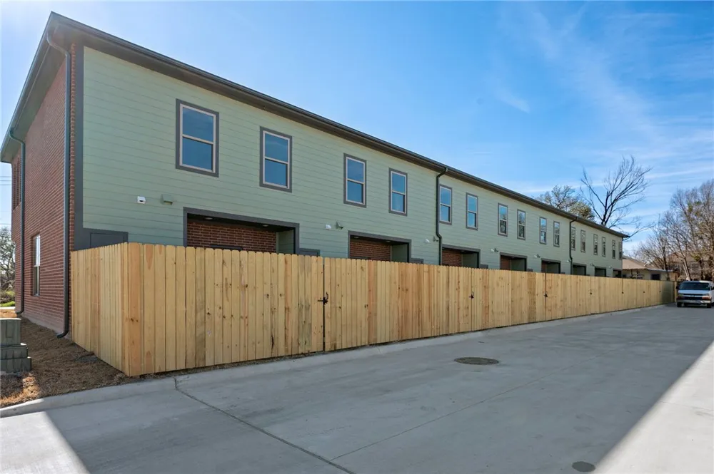 106 33rd W Bryan, TX 77803