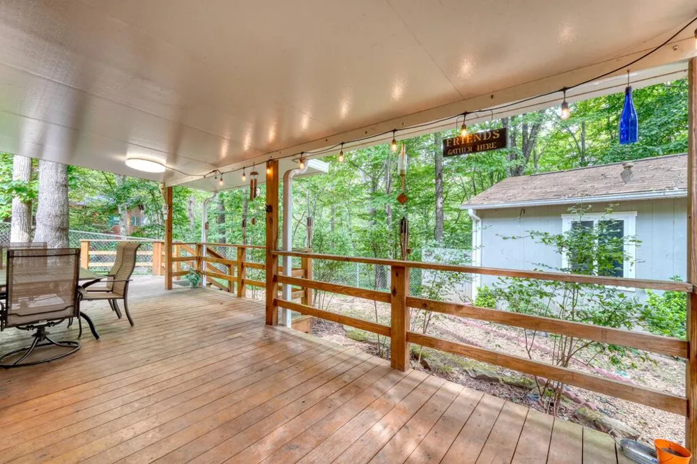 8296 True Love Mountain Road Young Harris, GA 30582