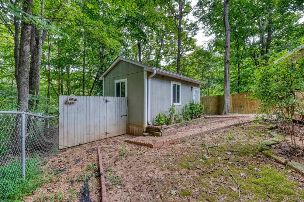 8296 True Love Mountain Road Young Harris, GA 30582