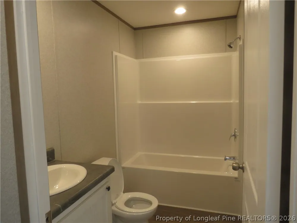 2633 E WHITE POND ROAD Fairmont, NC 28340