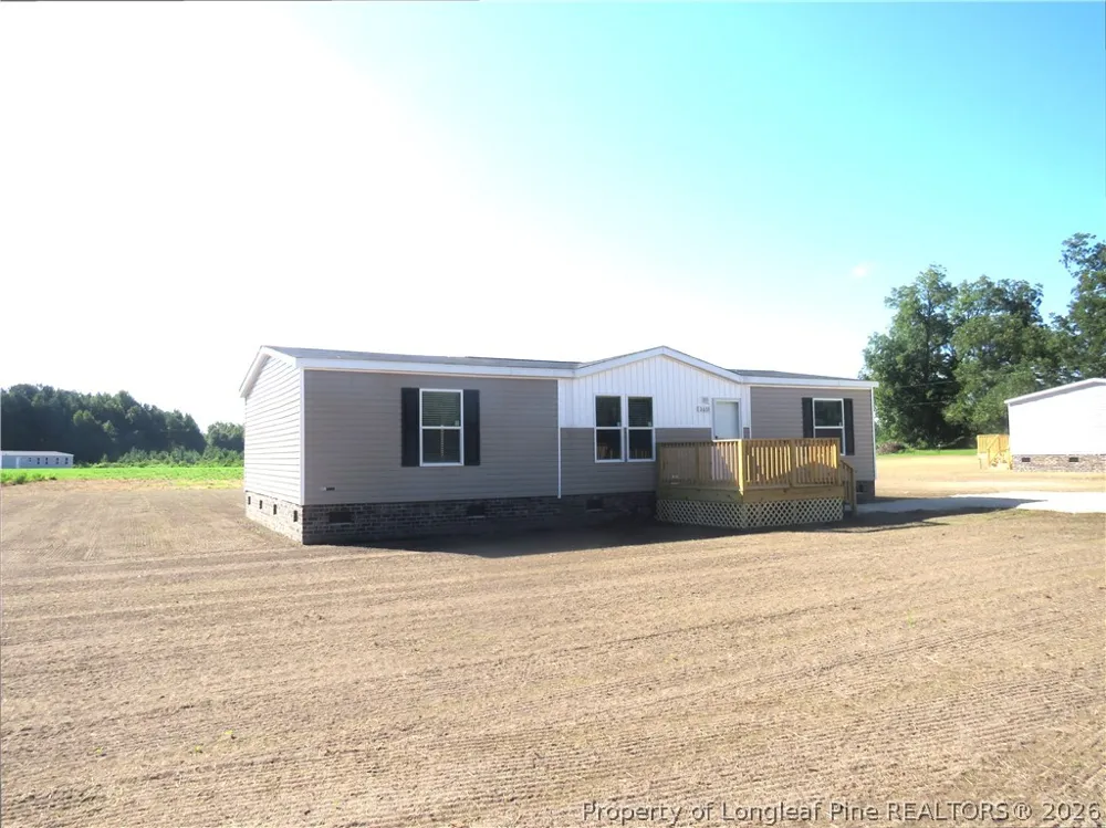 2633 E WHITE POND ROAD Fairmont, NC 28340