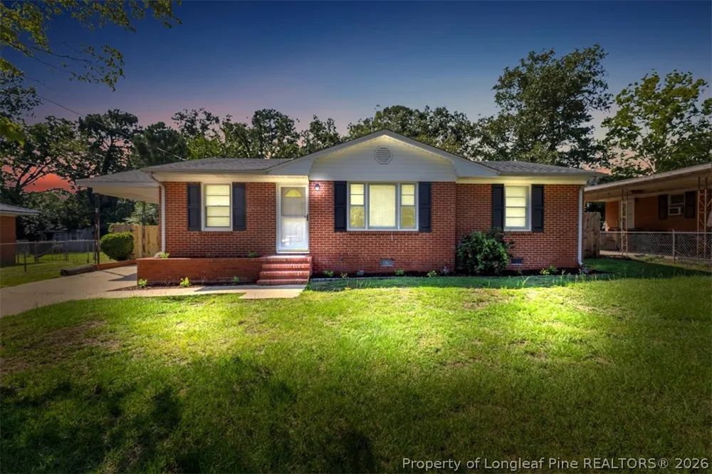 4933 Redwood Drive Fayetteville, NC 28304