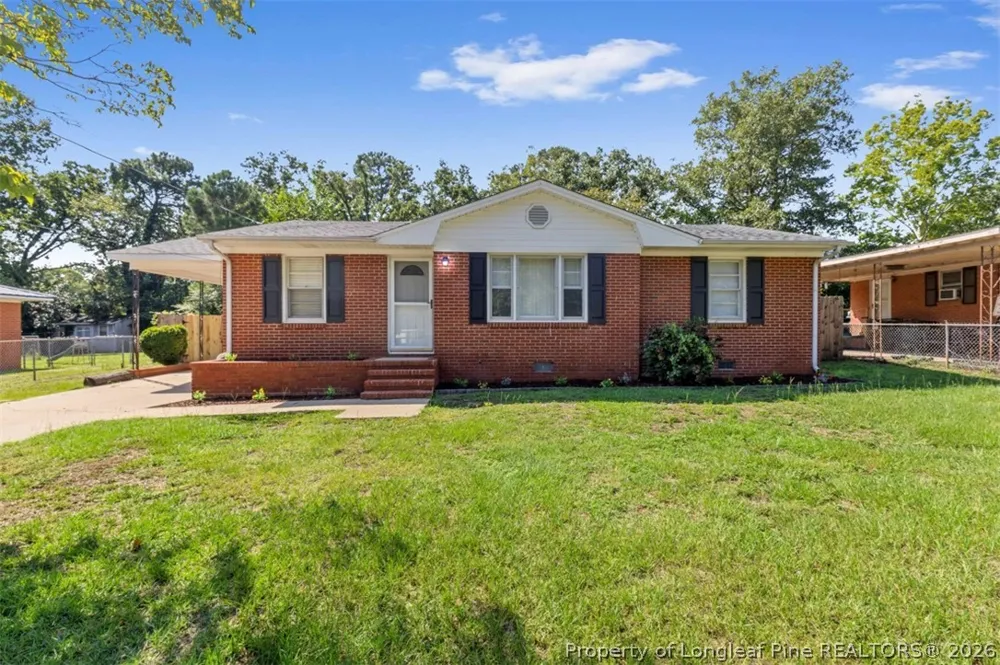 4933 Redwood Drive Fayetteville, NC 28304