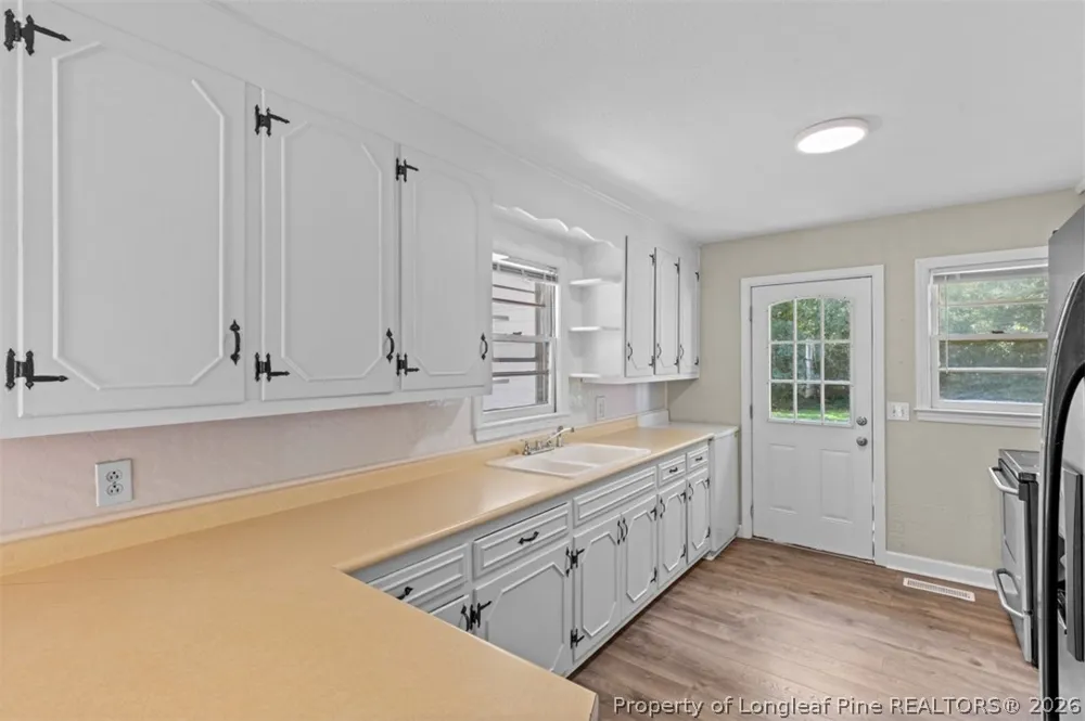 4933 Redwood Drive Fayetteville, NC 28304