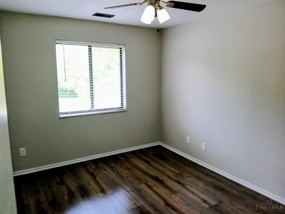 5444 Bluesky Drive #17 Green, OH 45247