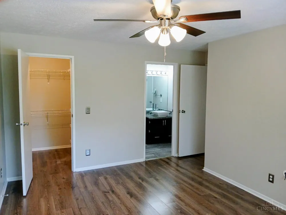5444 Bluesky Drive #17 Green, OH 45247